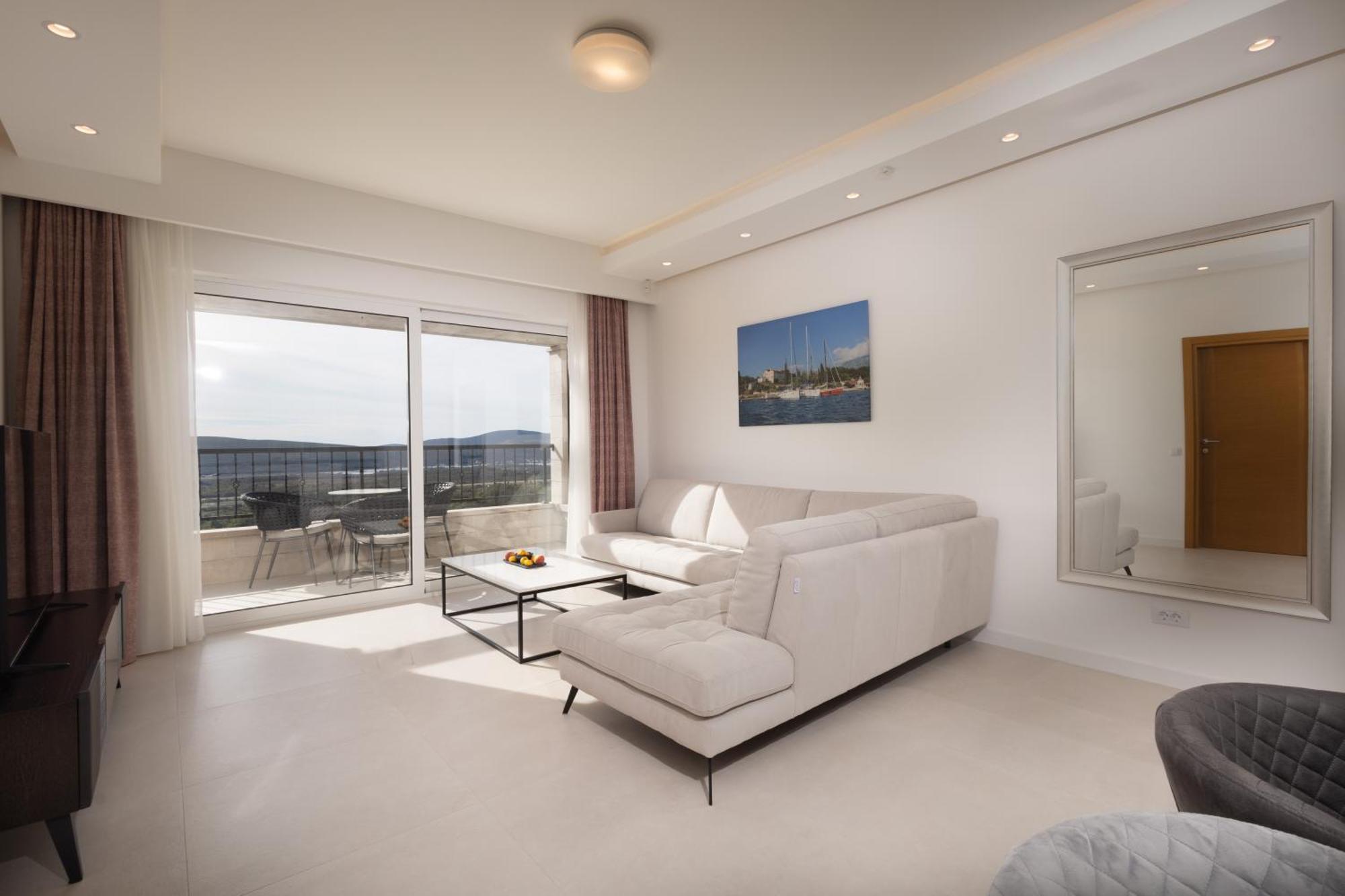 Panorama Bay Luxury Apartments Kotor Exterior photo