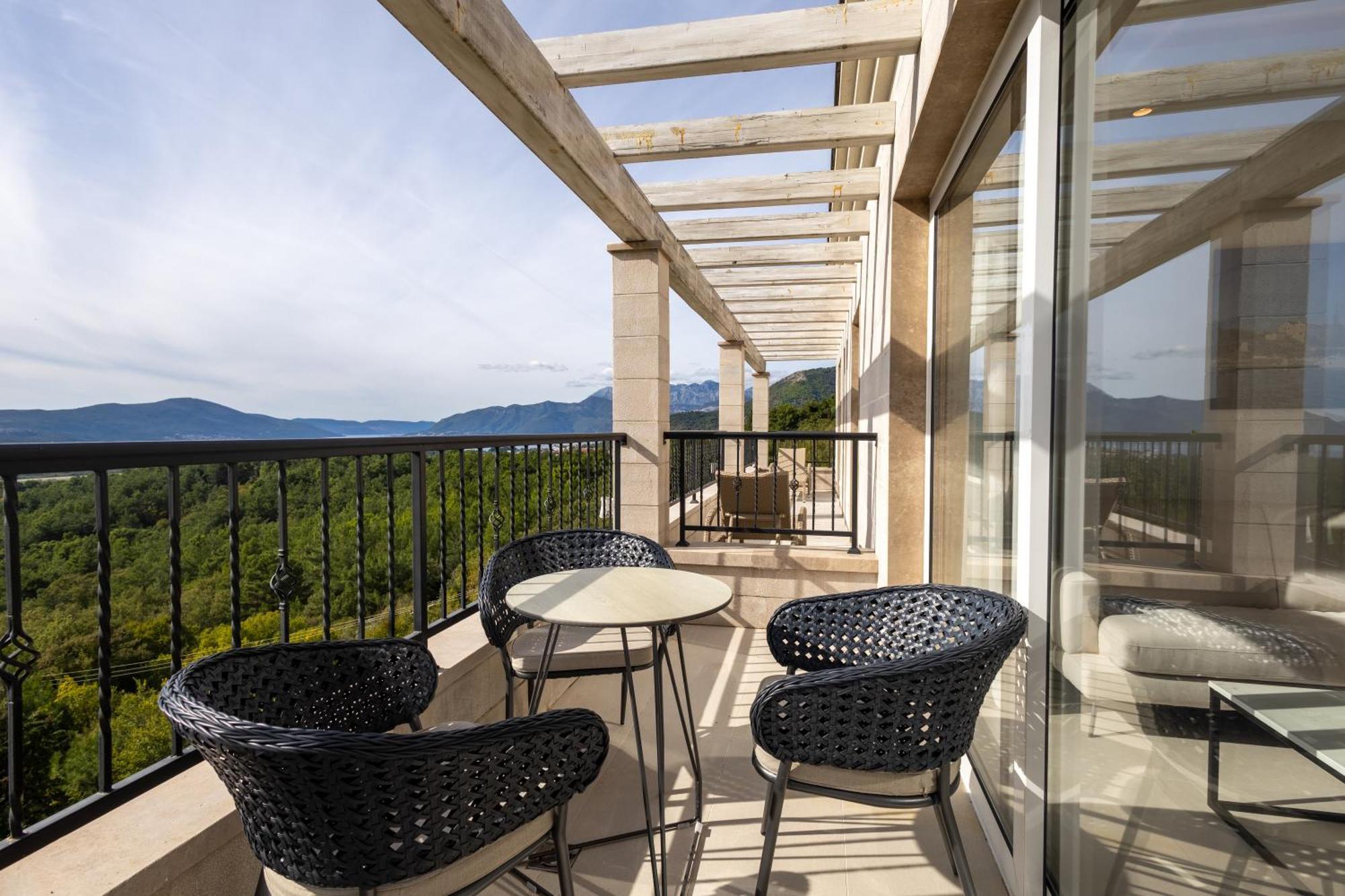 Panorama Bay Luxury Apartments Kotor Exterior photo