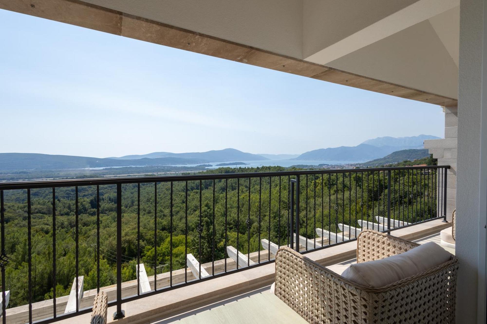 Panorama Bay Luxury Apartments Kotor Exterior photo