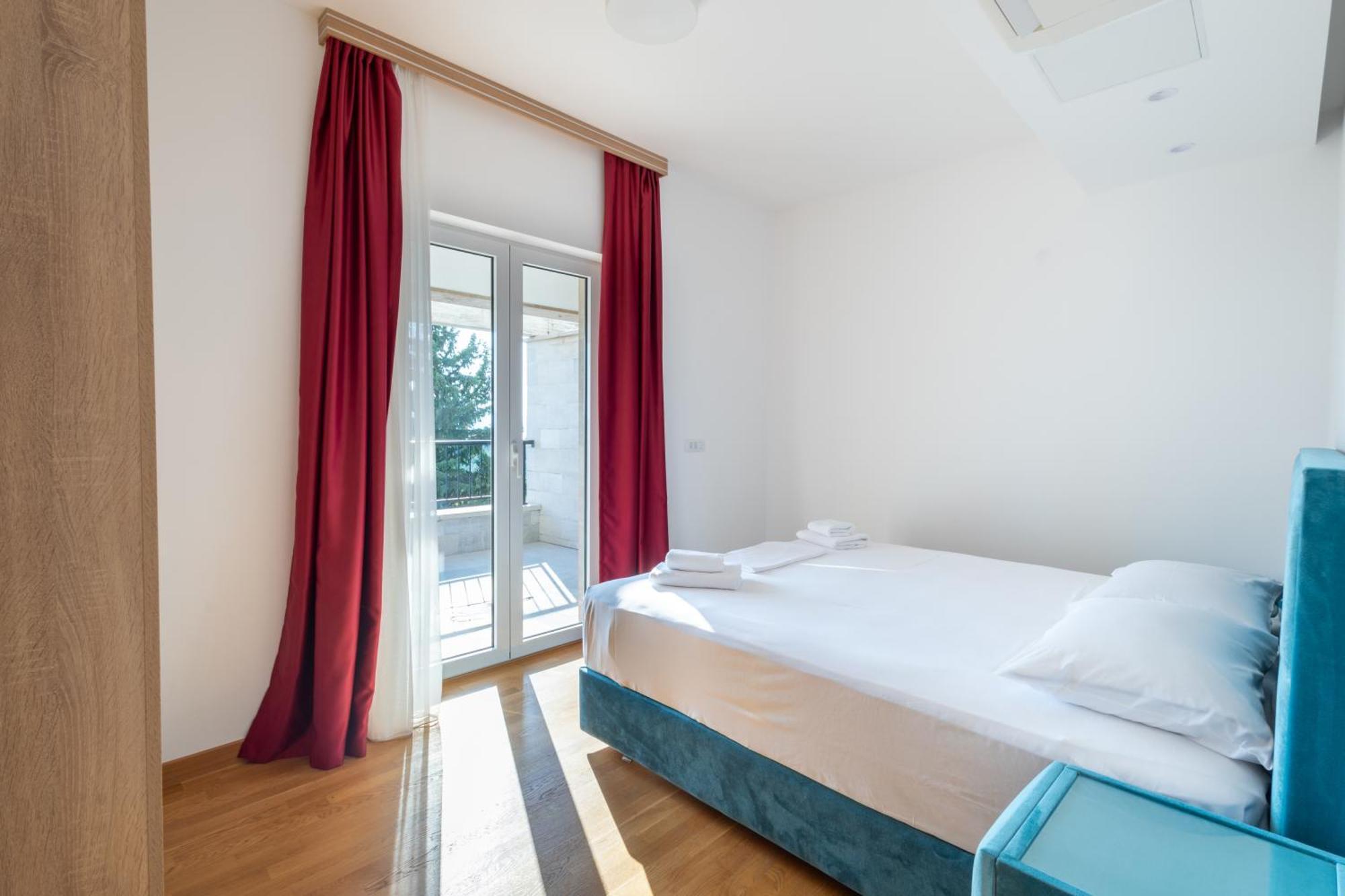 Panorama Bay Luxury Apartments Kotor Exterior photo